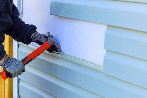 Reliable Wood Siding contractor in Roosevelt, NY by Creative Siding